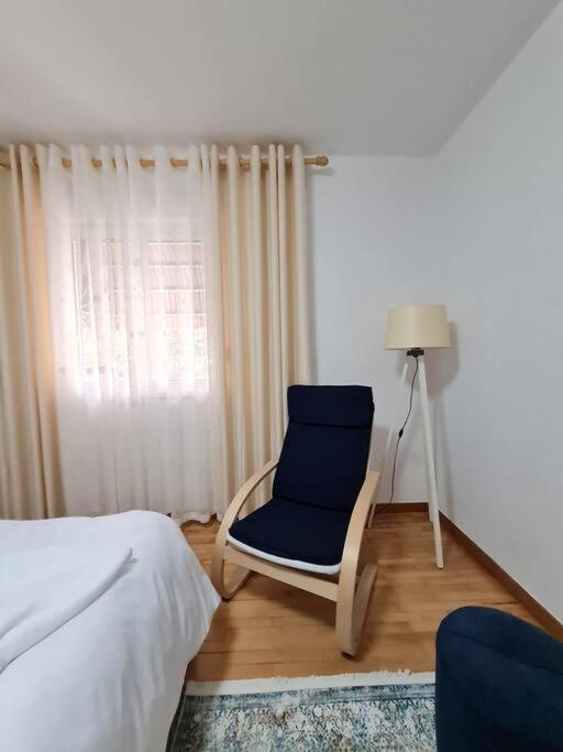 Light-2 Lovely Apartment In Tirana Exterior foto