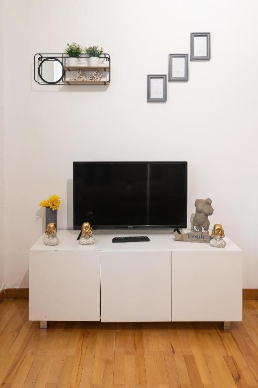 Light-2 Lovely Apartment In Tirana Exterior foto